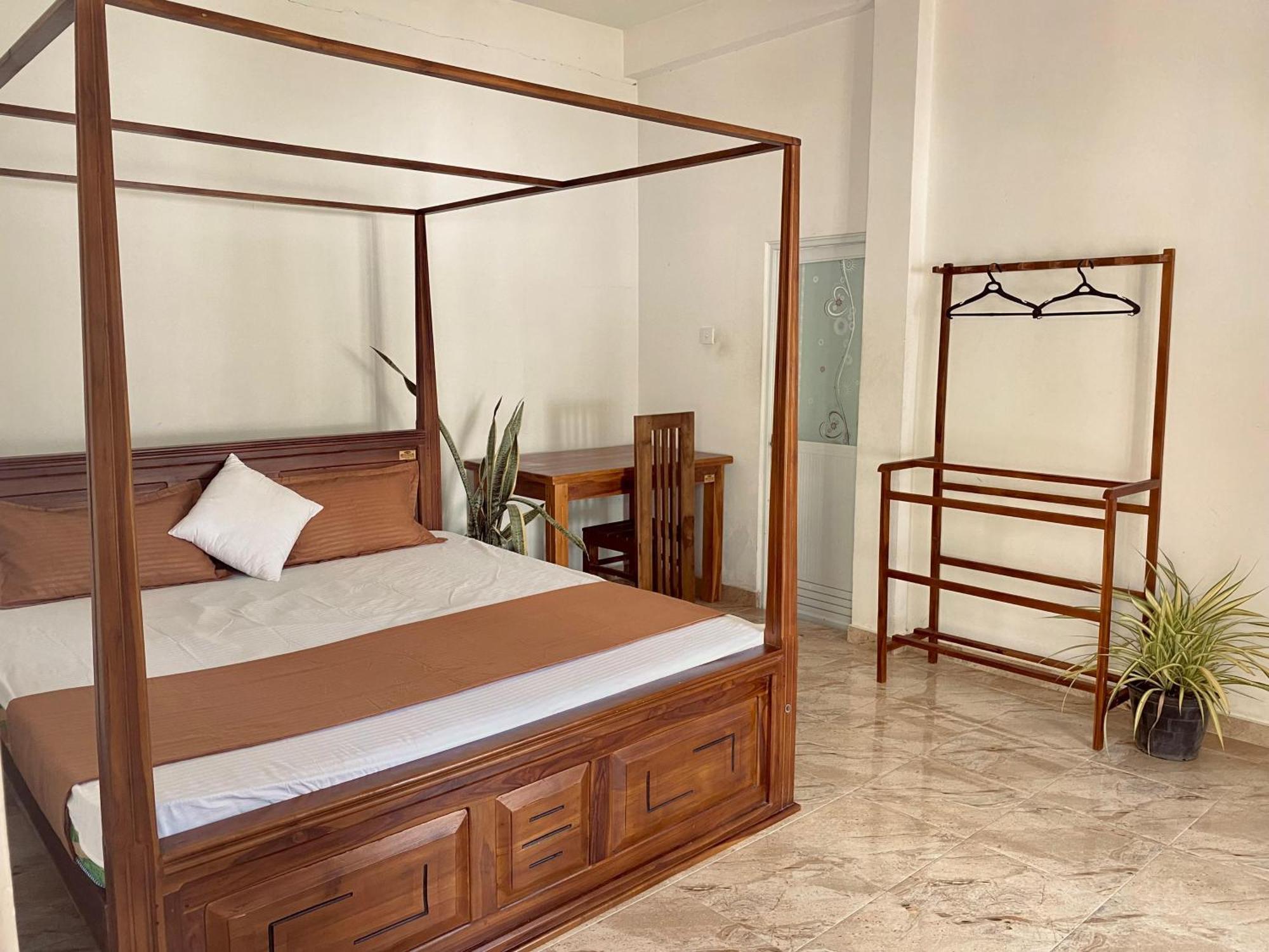 Sasmika Villa Surf And Yoga Hostel Weligama Buitenkant foto